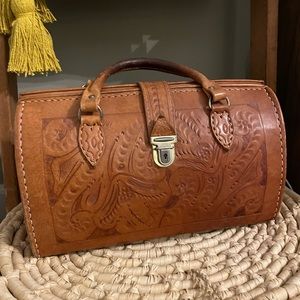 Vintage tooled leather large purse handbag doctor’s bag cognac leather